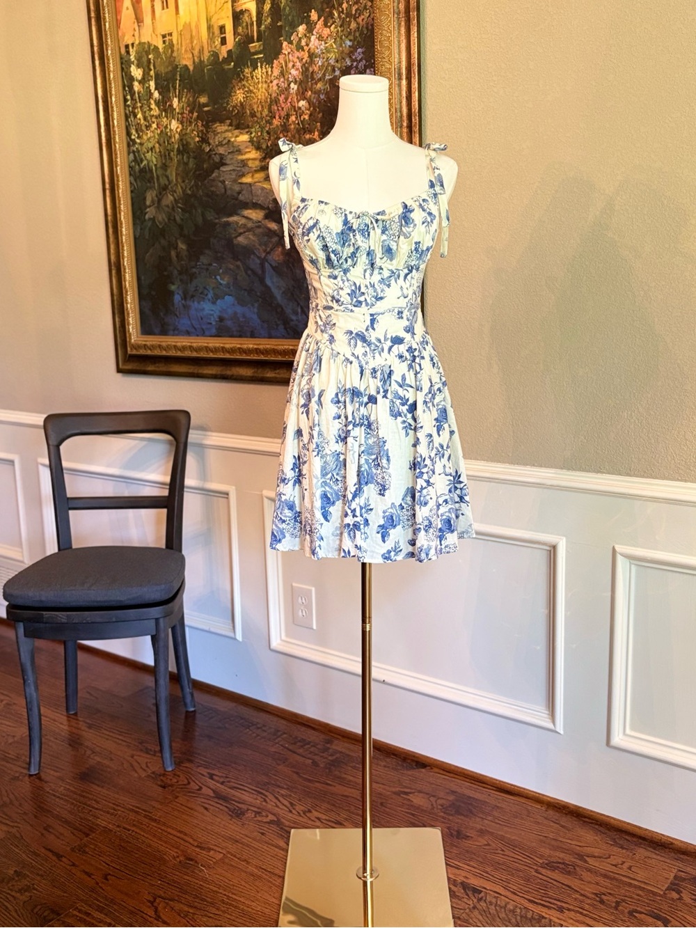 Landry Kate NWT White and Blue Floral Dress Size Small